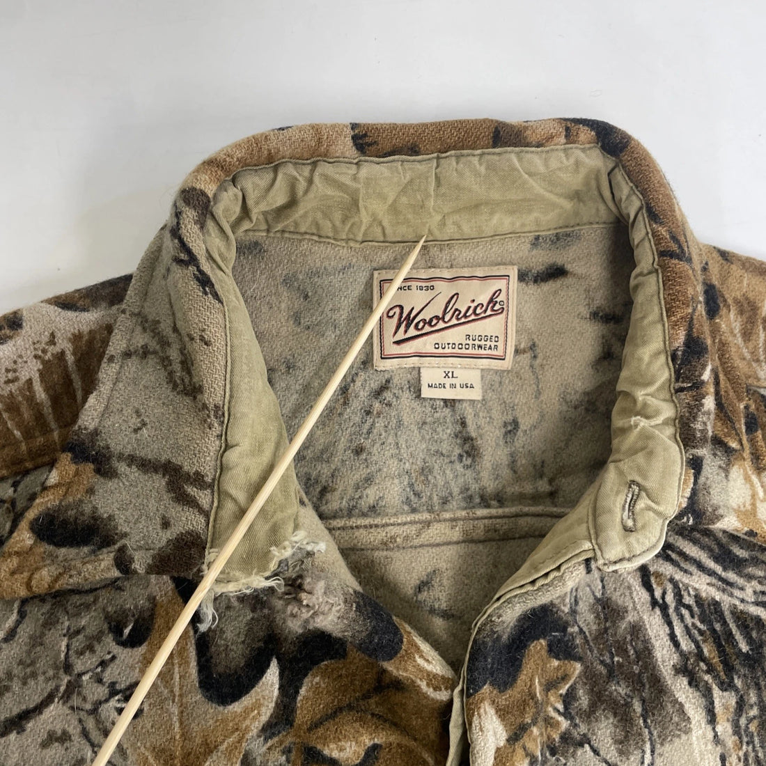 Vintage Woolrich Wool Advantage Camo Button Up Shirt Size XL Hunting