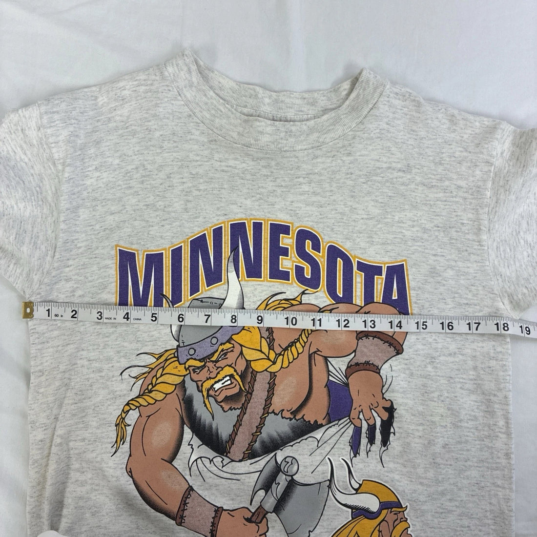 Vintage Minnesota Vikings Breakthrough Nutmeg T-Shirt Size Large NFL