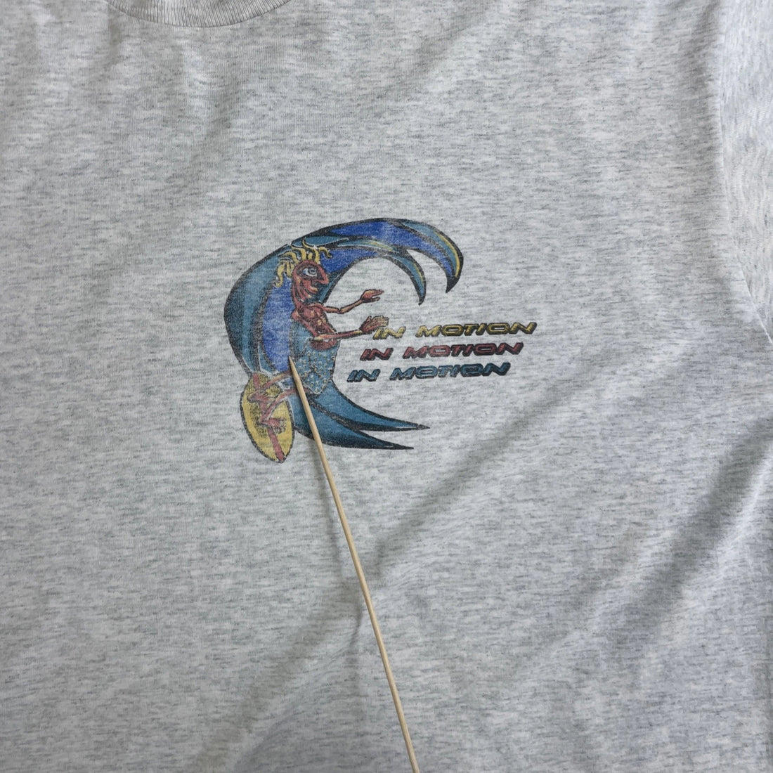 Vintage In Motion Surfing T-Shirt Size XL