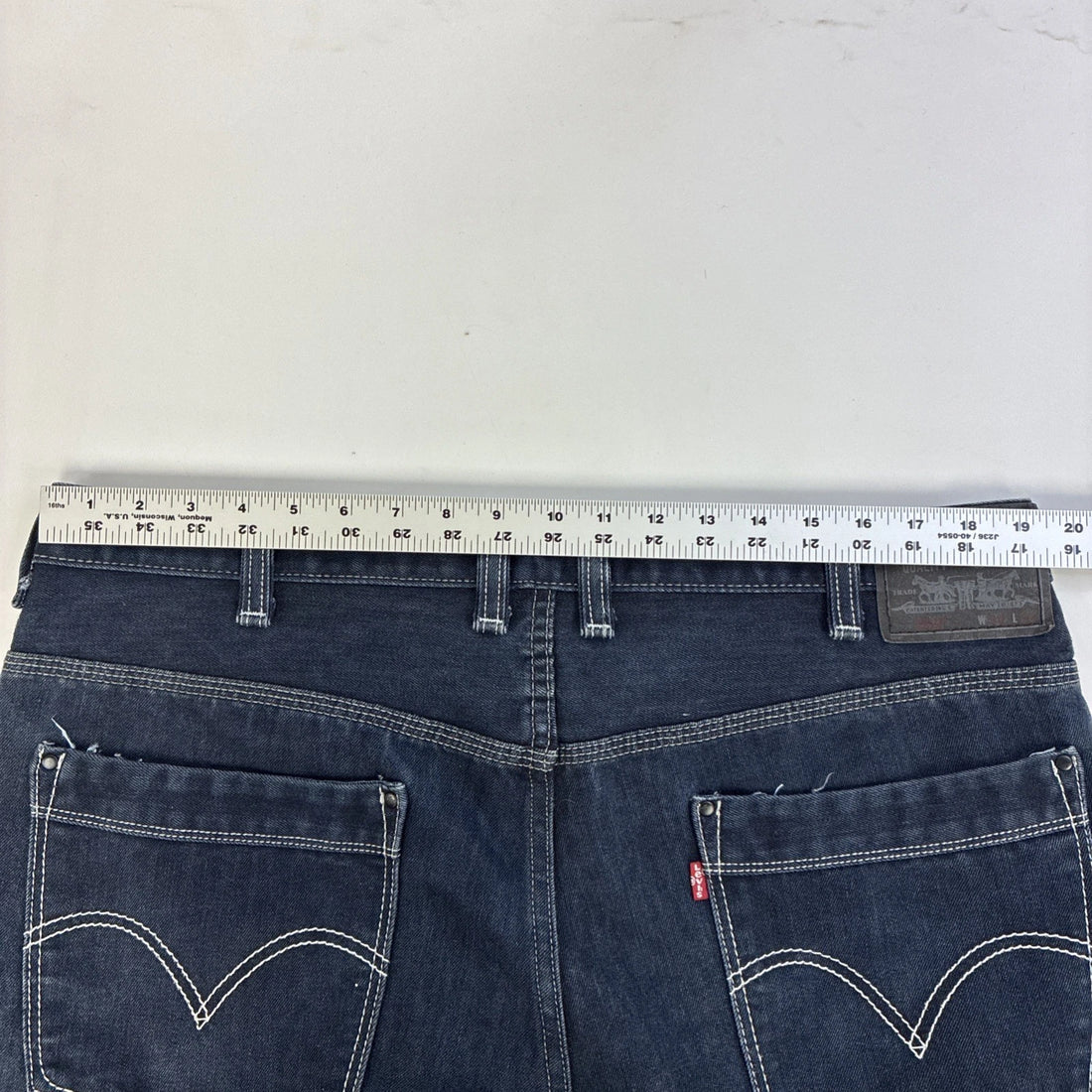 Levi Strauss & Co 569 Denim Jeans Pants Size 38 X 32