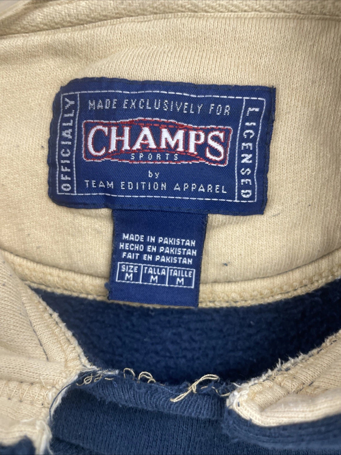 Notre Dame Fighting Irish Sweatshirt Hoodie Size Medium NCAA