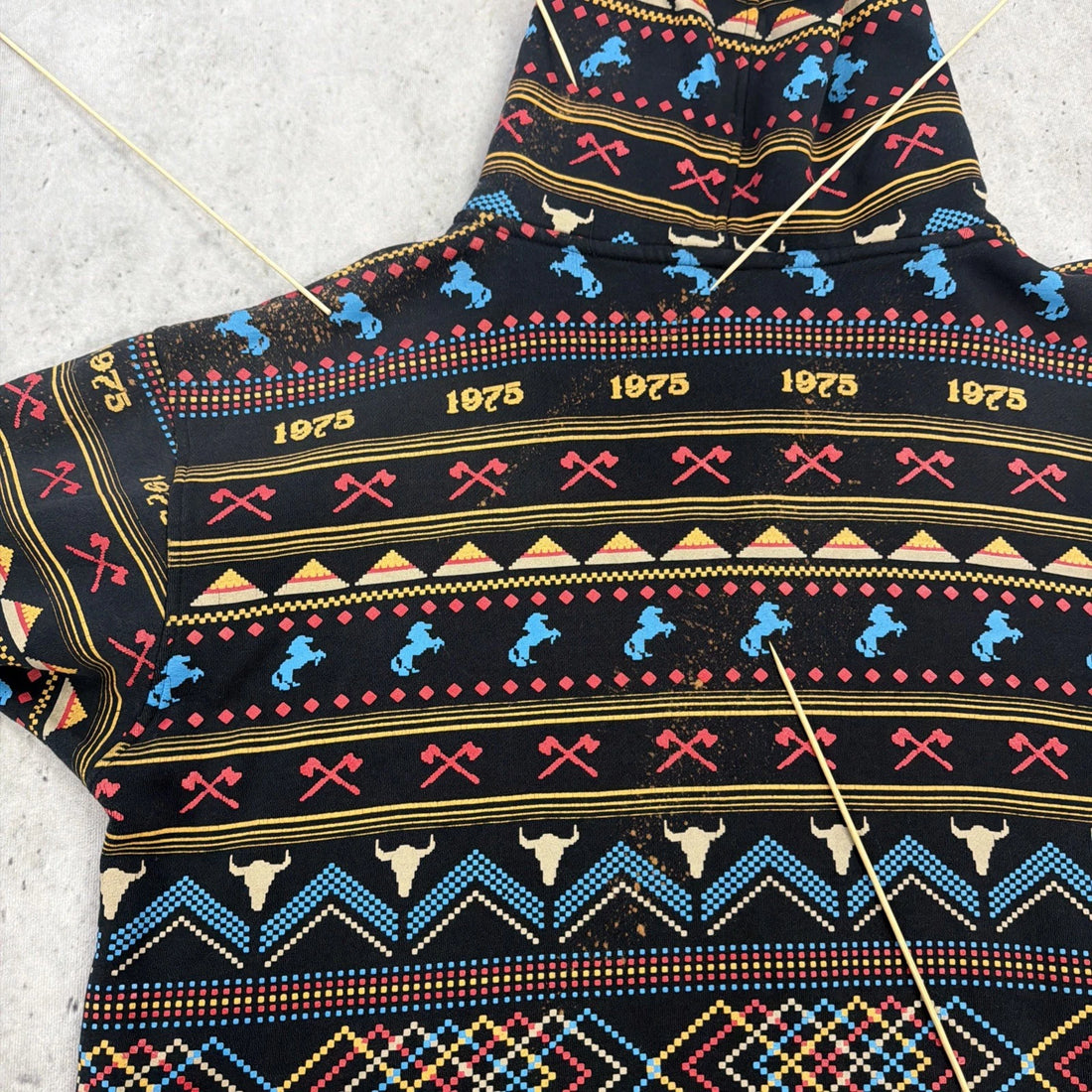 Vintage Avirex Western Aztec Sweatshirt Hoodie Size XL Y2K