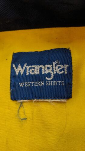 Vintage Wrangler Western Button Up Shirt Size Medium Yellow Sleeve Spell Out