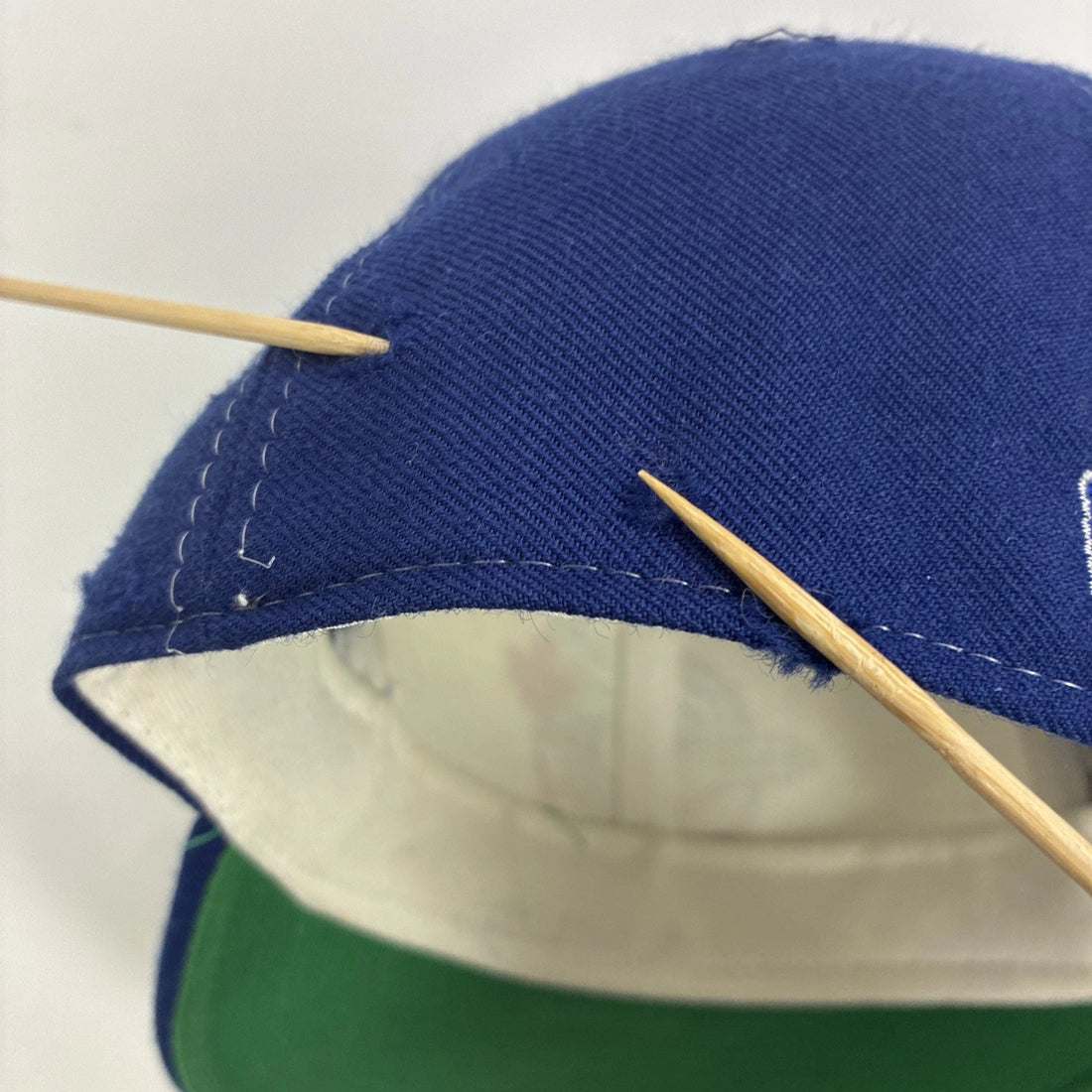 Toronto Blue Jays New Era Wool Fitted Hat Cap Size 6 7/8 MLB