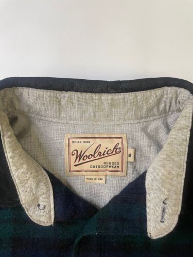 Vintage Woolrich Wool Button Up Shirt Size XL Suede Collar Elbow