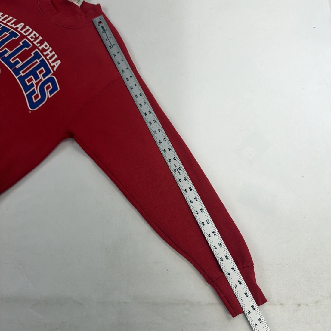 Vintage Philadelphia Phillies Crewneck Sweatshirt Size Medium 1998 90s MLB
