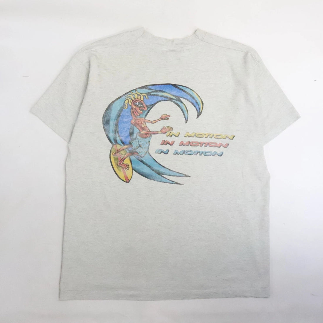 Vintage In Motion Surfing T-Shirt Size XL