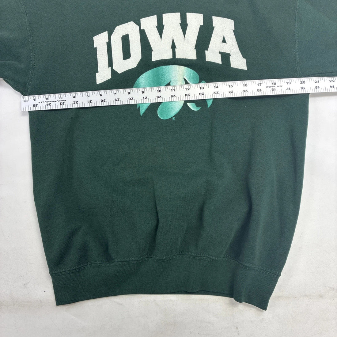 Vintage Iowa Hawkeyes Crewneck Sweatshirt Size Large 90s NCAA