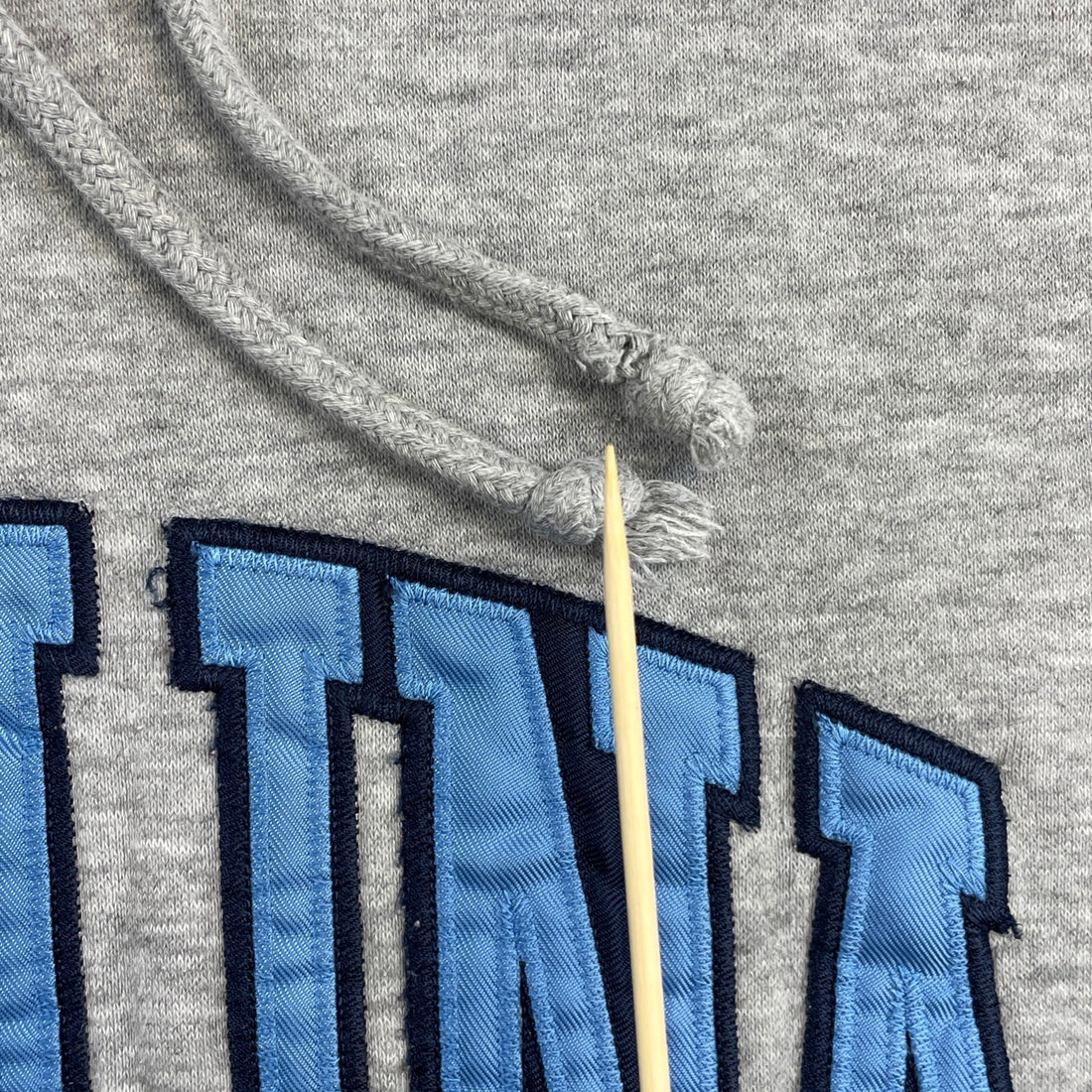 North Carolina Tar Heels Sweatshirt Hoodie Size Large NCAA