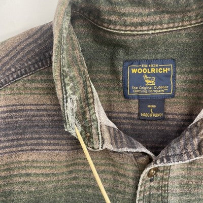 Vintage Woolrich Button Up Shirt Size Large