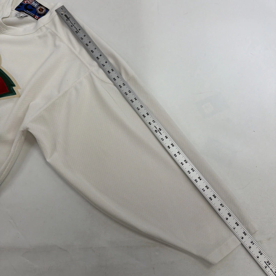 Vintage Minnesota Wild CCM Jersey Size XL Center Ice White NHL
