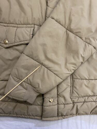 Vintage Walls Insulated Puffer Jacket Size Large Blizzard Pruf Beige