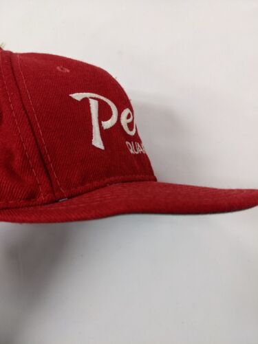 Detroit Red Wings Vintage Sports Specialties Script Fitted Cap Hat - Size:  7 1/2
