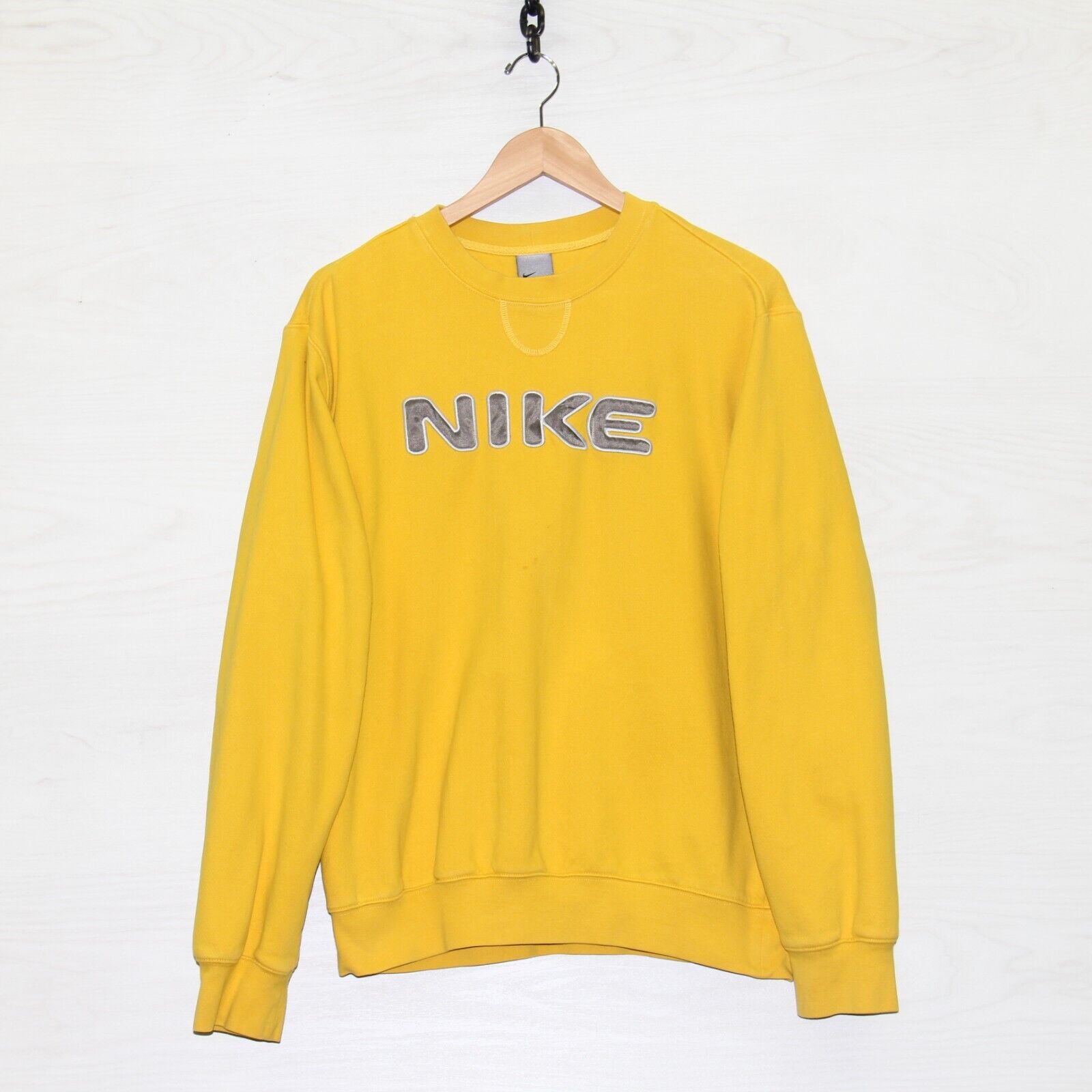 Vintage yellow nike crewneck 2024 sweatshirt