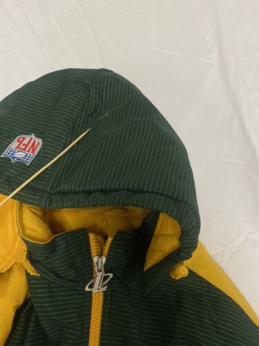 Vintage Green Bay Packers Logo Athletic Puffer Jacket Sz XL Insulated 90s NFL