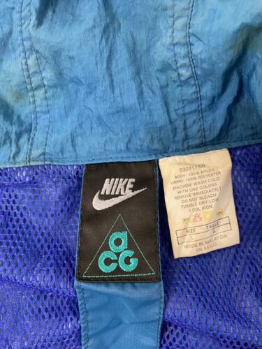 Vintage Nike ACG Windbreaker Light Jacket Size Large Embroidered
