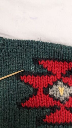 Vintage Woolrich Wool Knit Crewneck Sweater Size XL Canoe Aztec Green