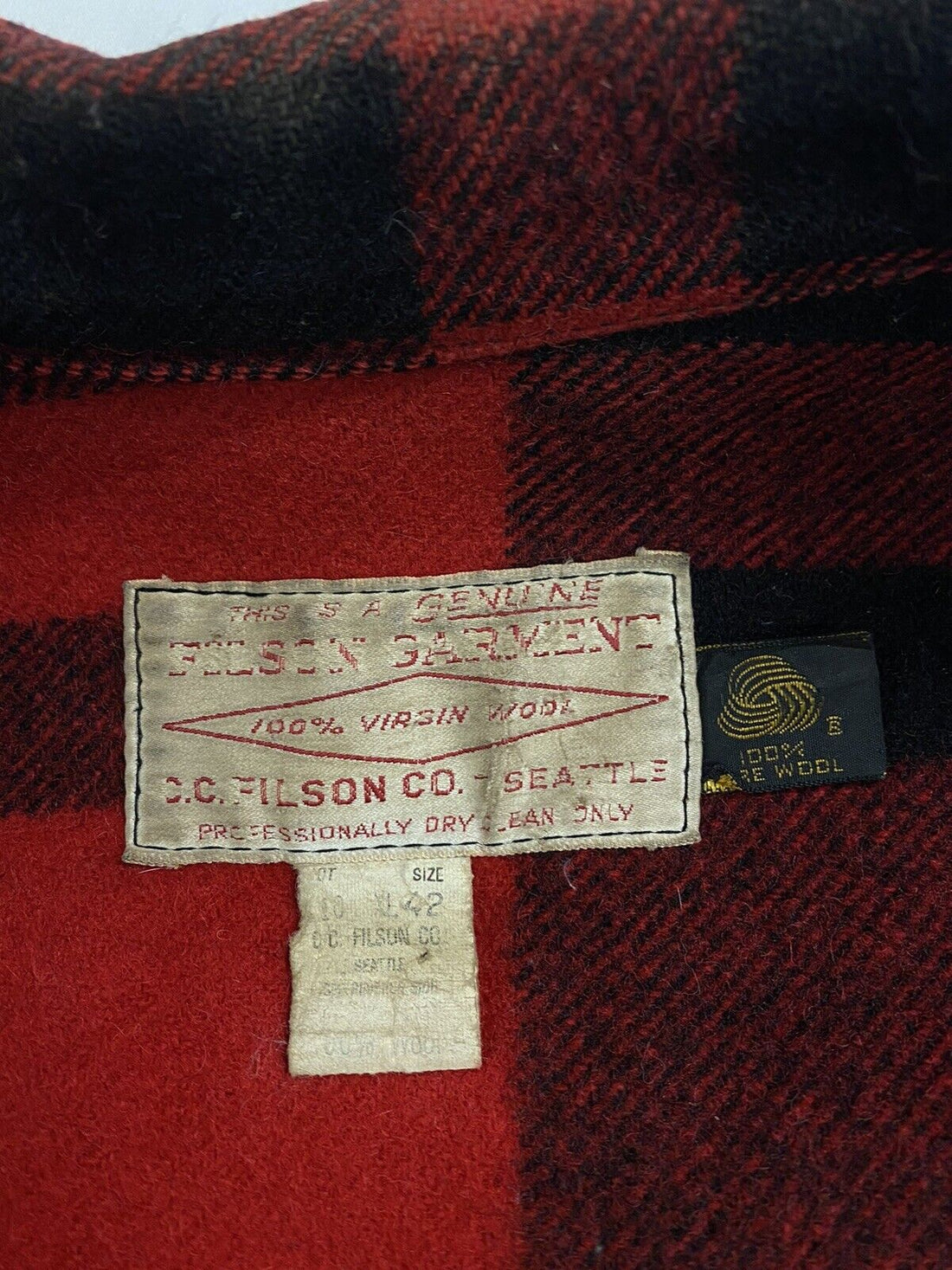 Vintage C.C. Filson Mackinaw Cruiser Wool Hunting Coat Jacket Size 42 XL Buffalo