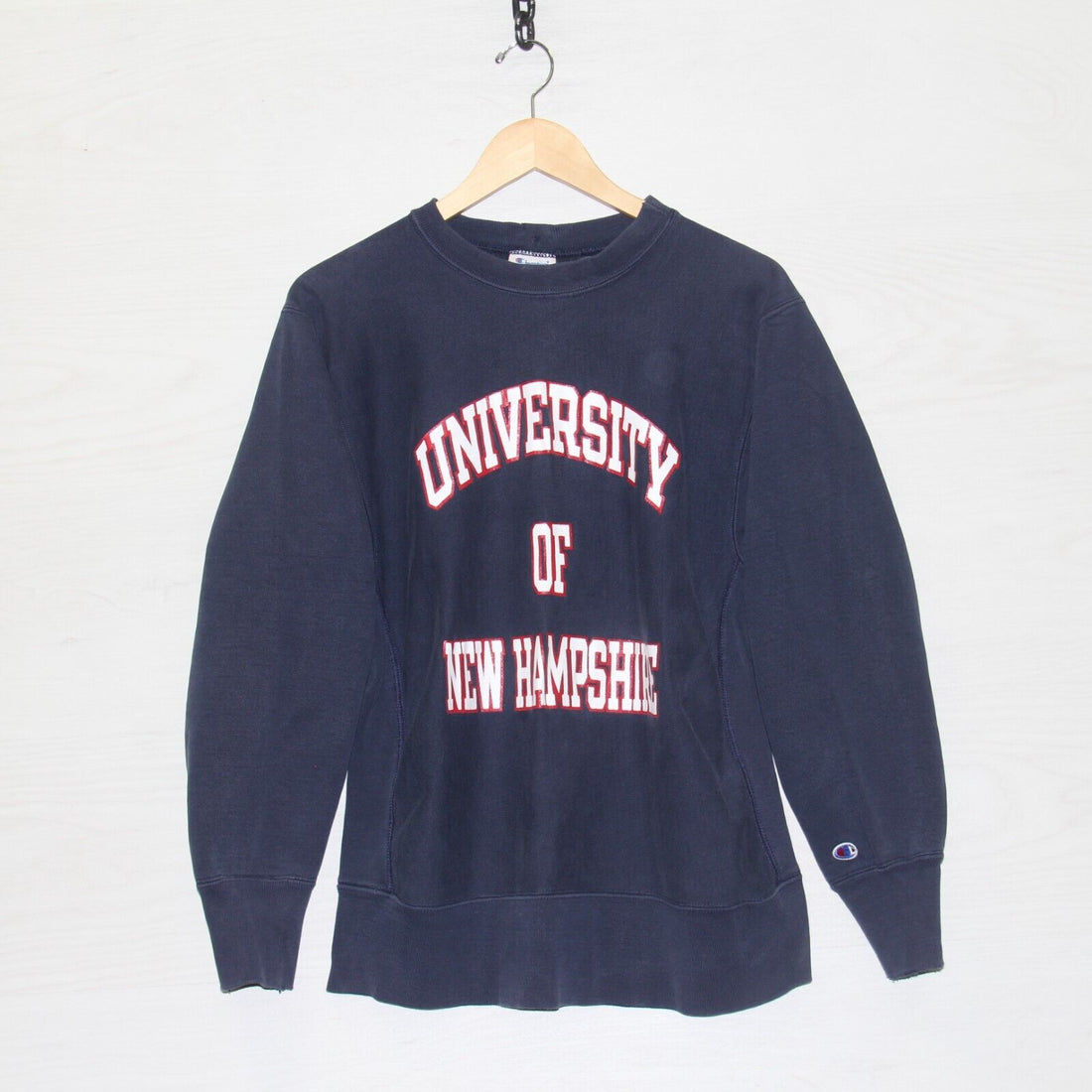 Vintage University of New Hampshire Champion Reverse Weave Sweatshirt Large 80s
