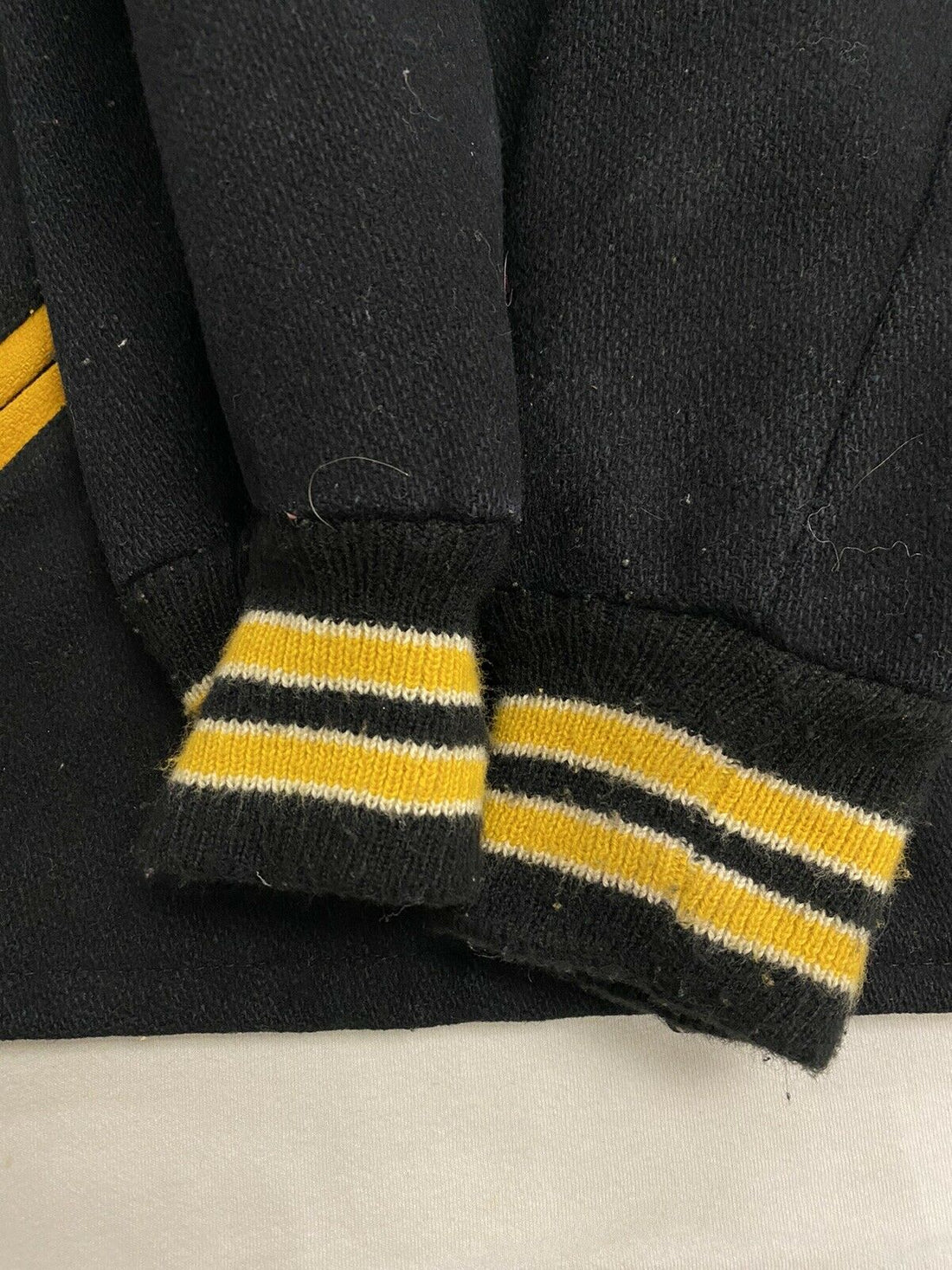 Vintage Vikings Hockey Kaye Bros Wool Varsity Jacket Size 38 Black & Yellow