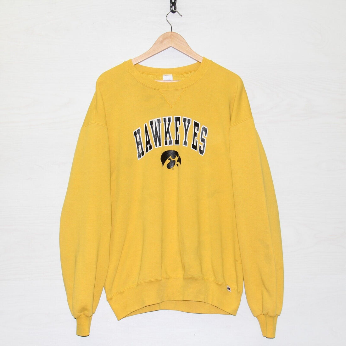 Vintage Iowa Hawkeyes Russell Sweatshirt Crewneck Size XL Yellow NCAA